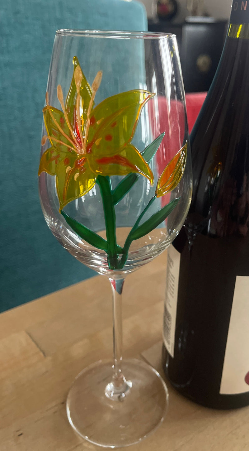 Hand Painted Lily Wine Glass