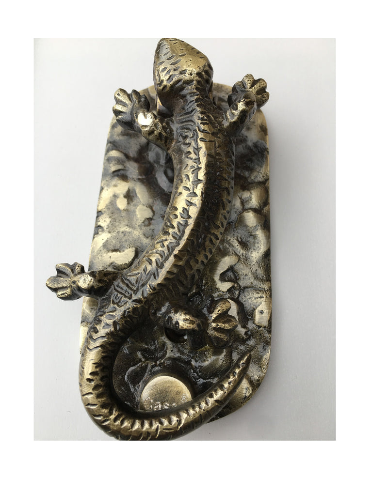 Newt/Gecko Door Knocker (Antique Brass)