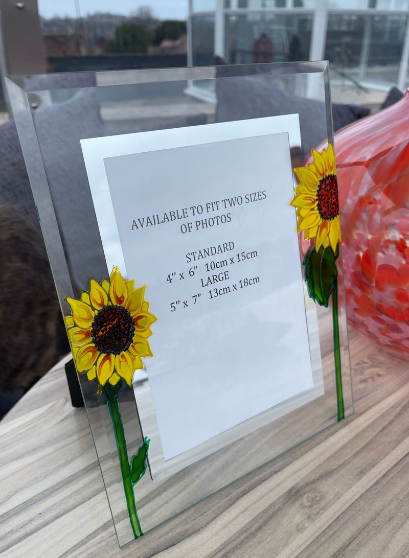 Sunflower portrait frame come in 2 sizes 4"x6" or 5"x7"
