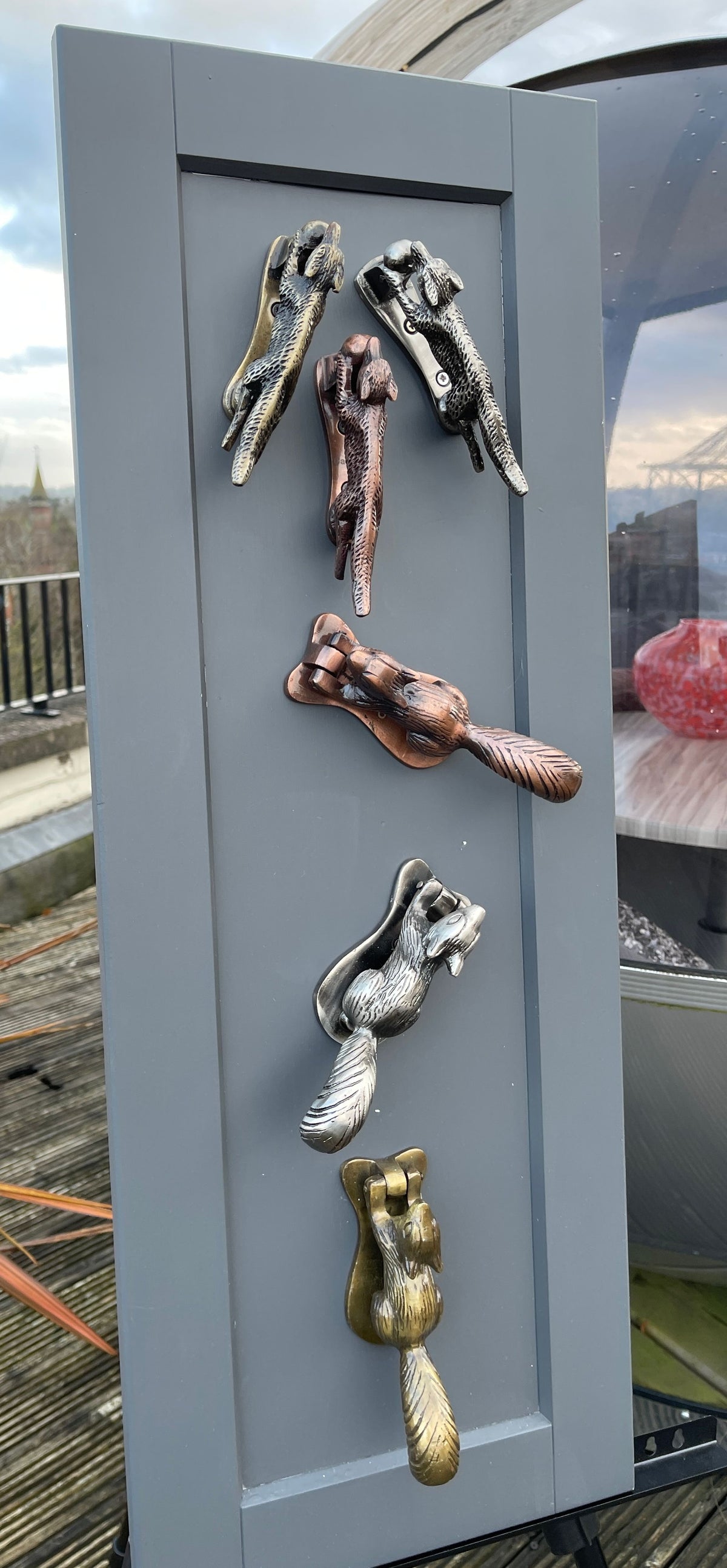 Casas Door Furniture® Running Fox & Squirrel