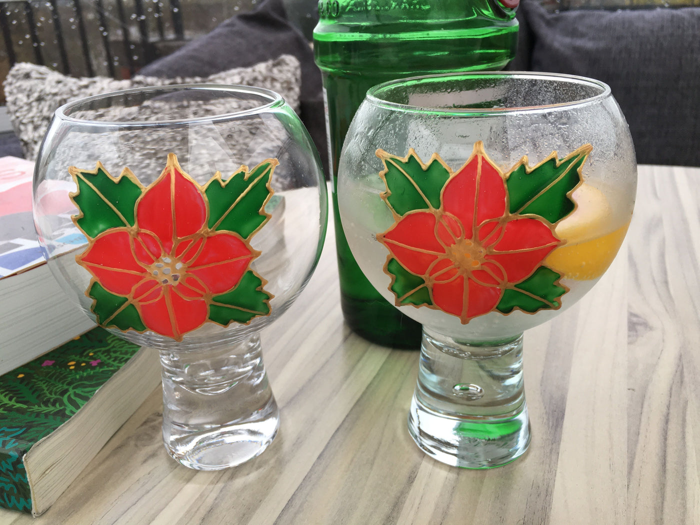 Festive Gin Glasses & Baubles