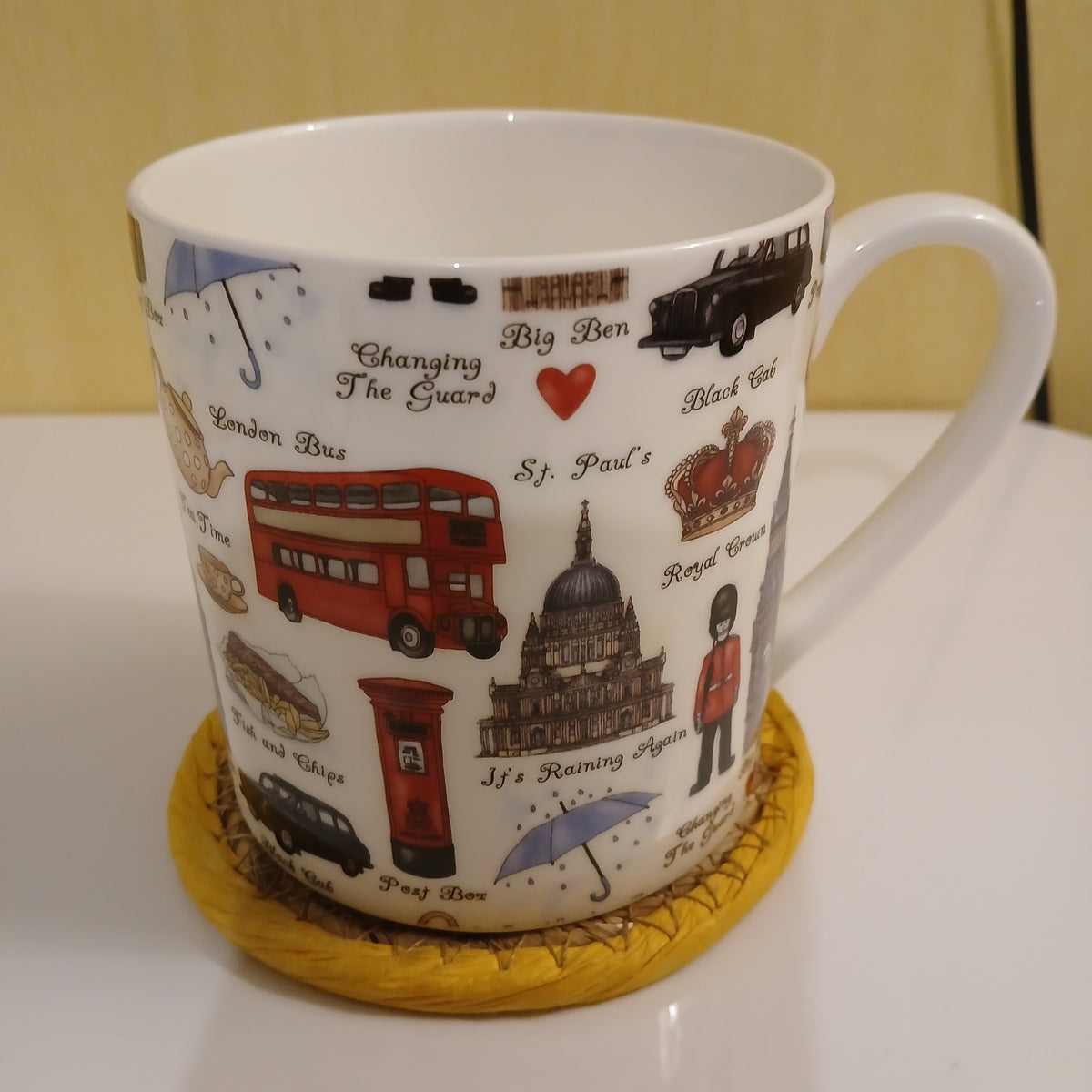 1 Pint Fine Bone China Large Mug London
