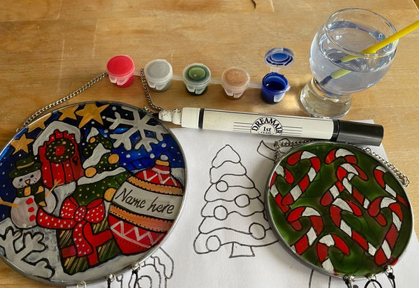 Paint Your Own Craft Kit 37: (2 Christmas Window Plaque)