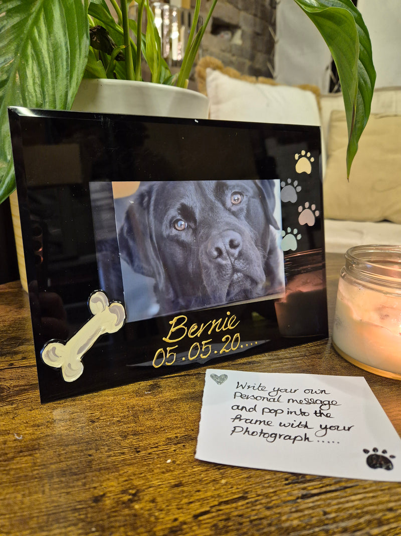 Personalised Dog Bone & Paws Landscape Photo Frames 2 Sizes 6"x4" 7"x5"