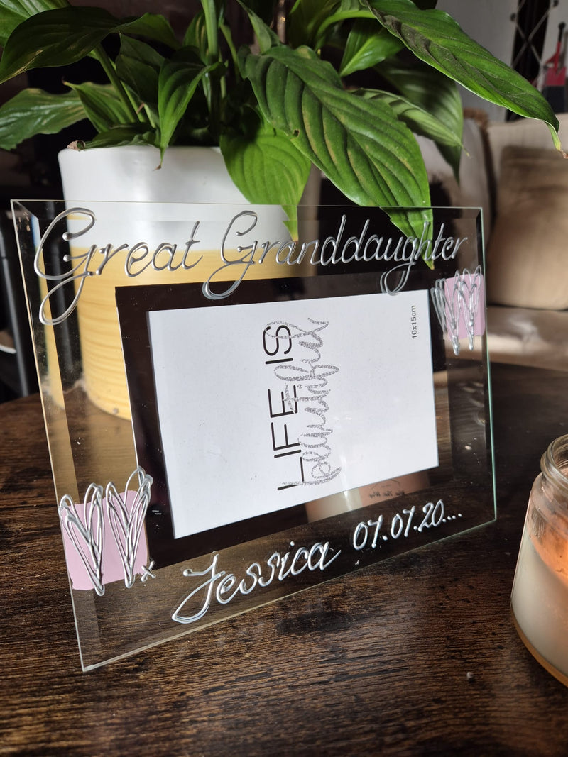 Personalised Great Granddaughter Gift Picture  Photo Frame: Landscape (Pink Hearts) 2 sizes 6"x4" or 7"x5"
