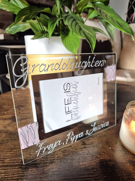 Granddaughters Design Gift Photo Frame: Landscape Pink Heart