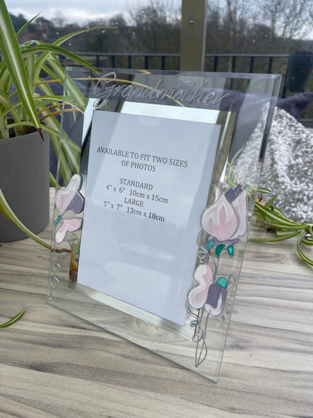 Grandmother variation Photo Frame: Portrait (Sweet Pea)