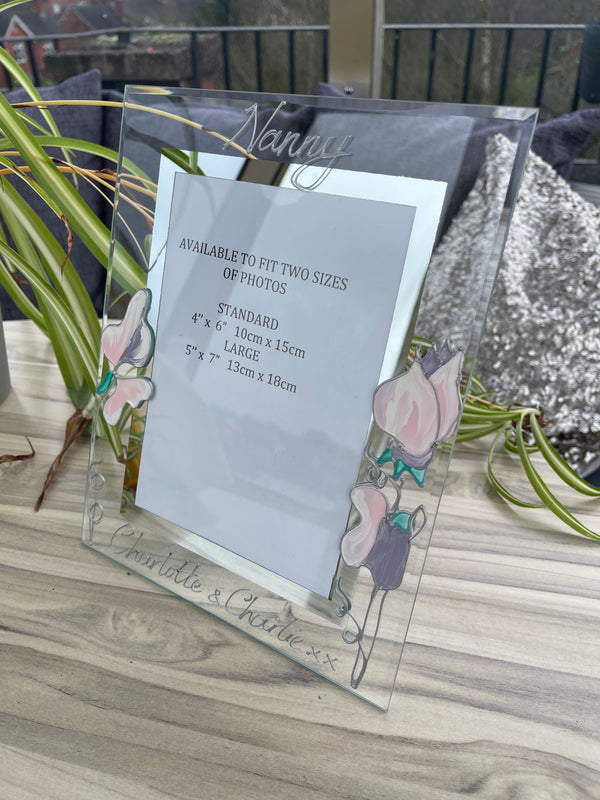 Grandmother variation Photo Frame: Portrait (Sweet Pea)