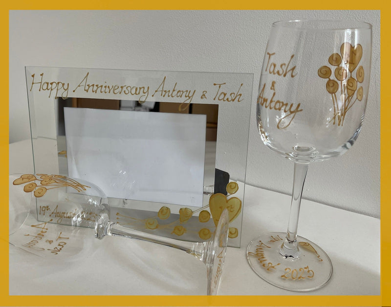 Personalised 1st Anniversary Gift Set Wine Glasses Picture Frame Size 6"x4"