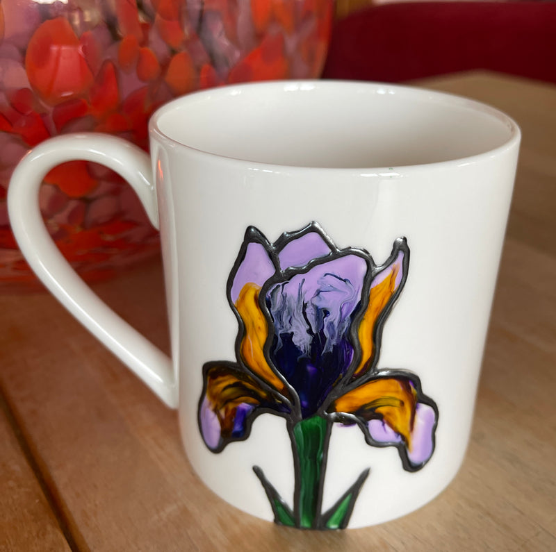 Iris Fine Bone China Mug 1 pint