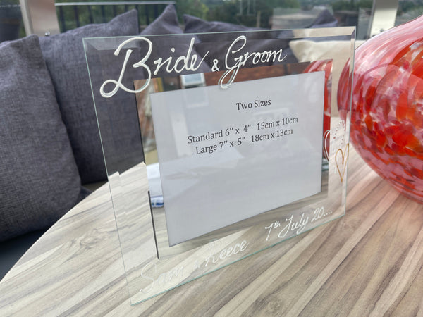 Bride & Groom Gift Photo Frame: Landscape (Hearts)