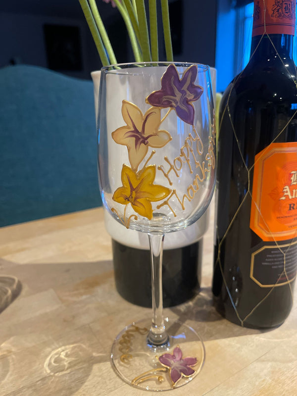 Happy Thanksgiving Gift Wine Glass: