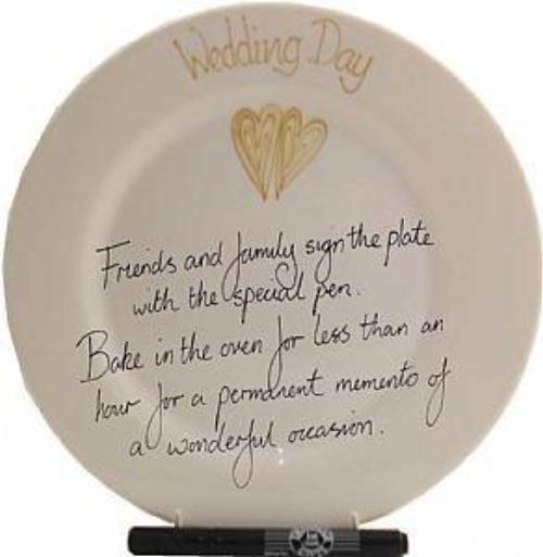 Wedding Day Plate Round (Gold Hearts)