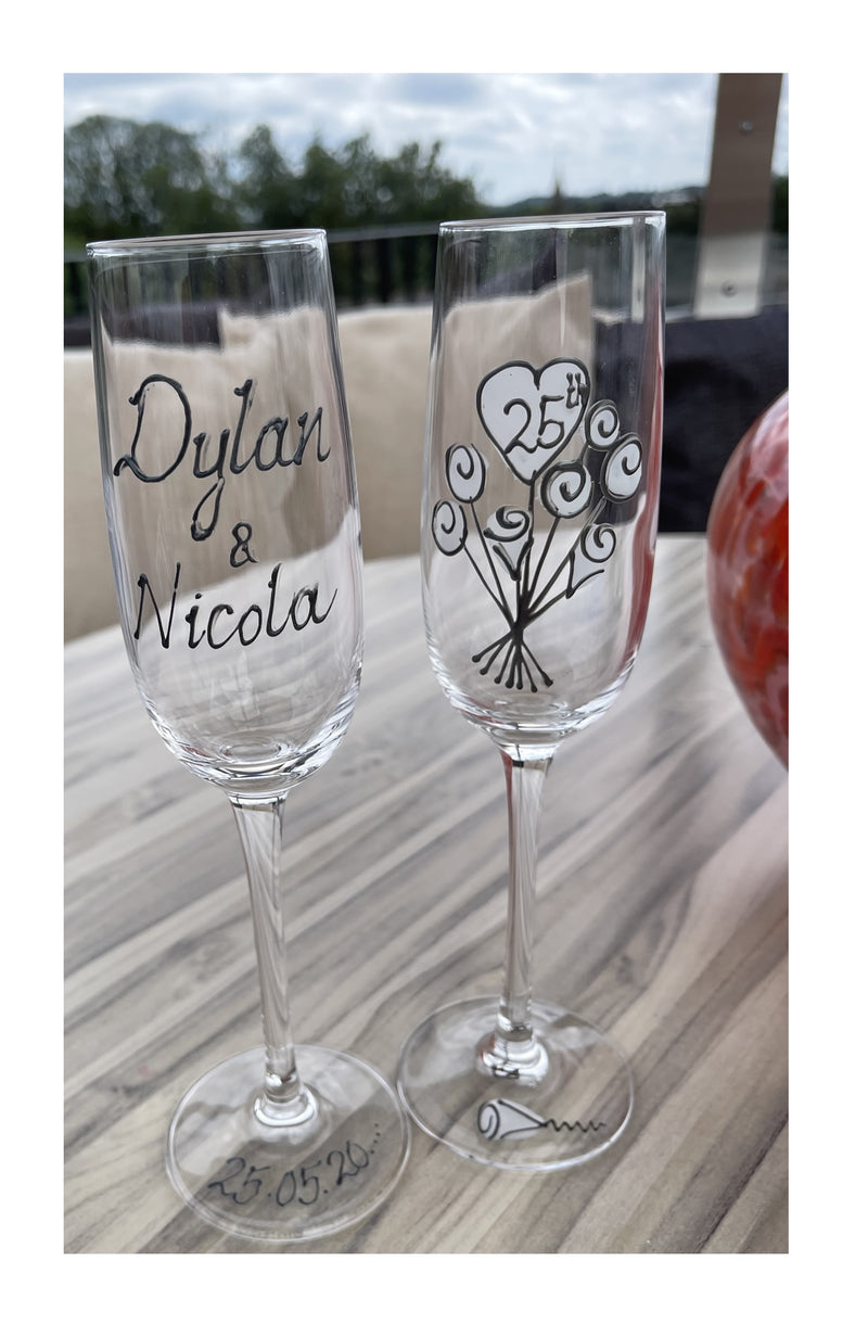 Personalised 25th Anniversary Champagne Flutes Flower