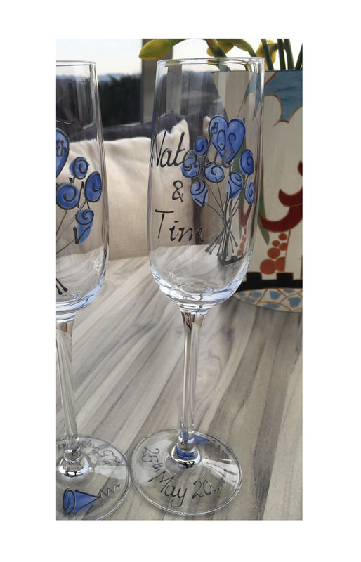 20th Wedding Anniversary Champagne Glasses: (Flower)
