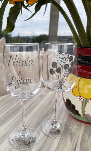 70th Wedding Anniversary Wine Glasses: (Flower)