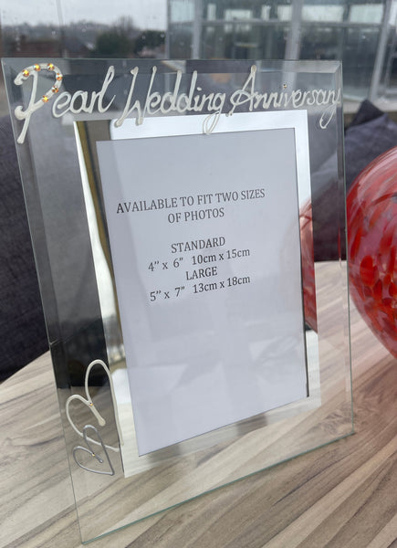 Pearl (30th) Wedding Anniversary Gift : Photo Frame Port (Milestone)