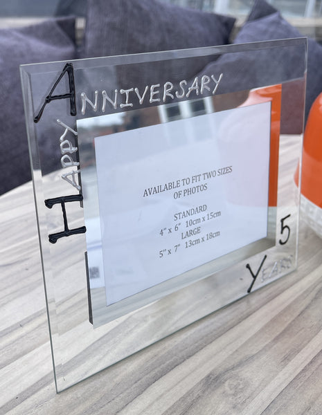 5th Wedding Anniversary Gift Photo: Frame Landscape (Blk/Sil)