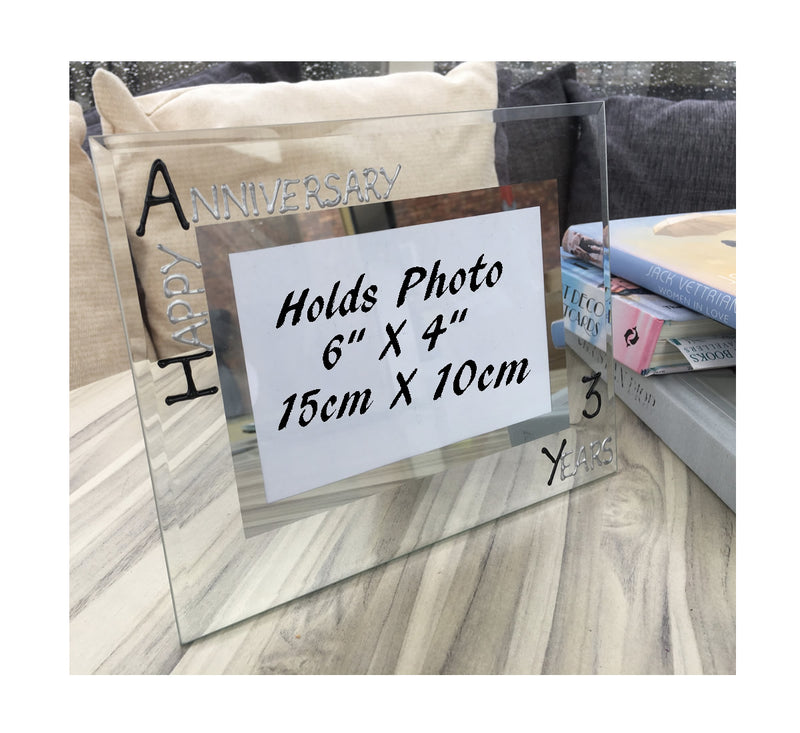 3rd Wedding Anniversary Gift Photo: Frame Landscape (Blk/Sil)