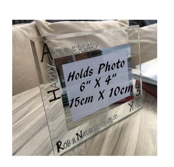 3rd Wedding Anniversary Gift Photo: Frame Landscape (Blk/Sil)