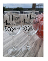 50th Wedding Anniversary Wine Glasses: (Blk/Sil)