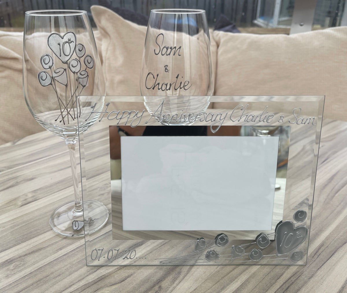 Personalised 10th Anniversary Wine  Glasses Landscape picture Frame Gift Set