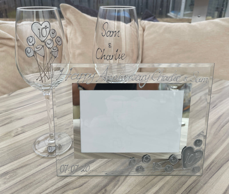 Personalised 10th Anniversary Wine  Glasses Landscape picture Frame Gift Set
