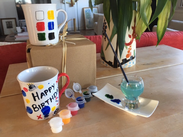 Paint Your Own Gift Mug: with Gift Tag (1 mug brights)