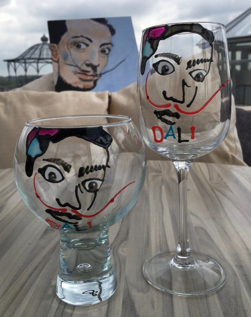 Salvador Dali Gin and Tonic: Glass with Crystals