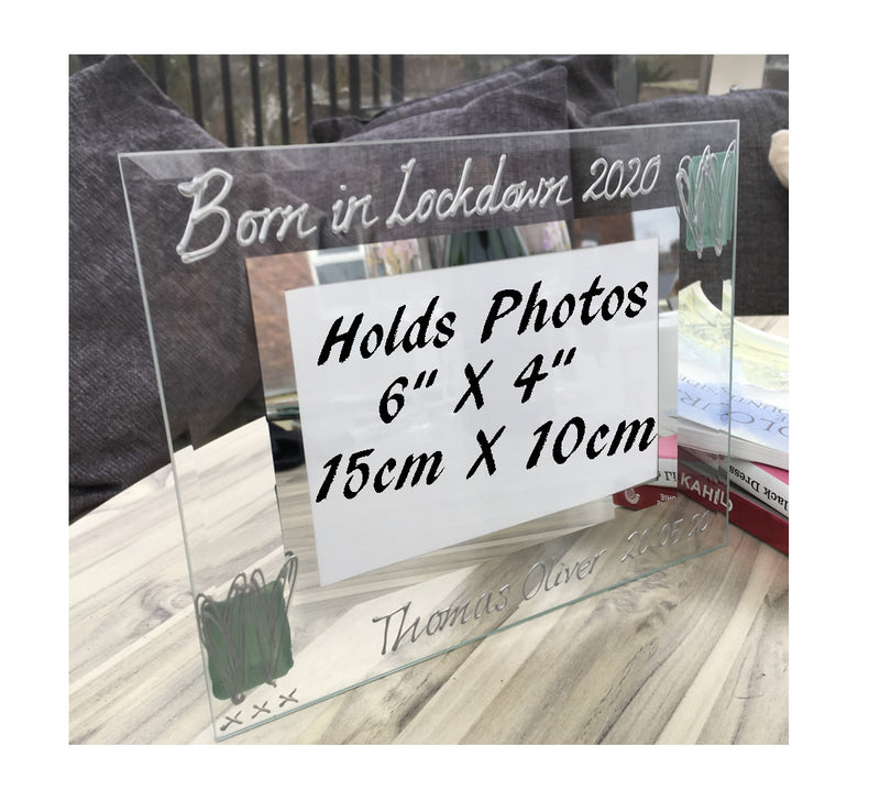 Born In Lockdown 2020 Landscape Photo Frame (Hearts)