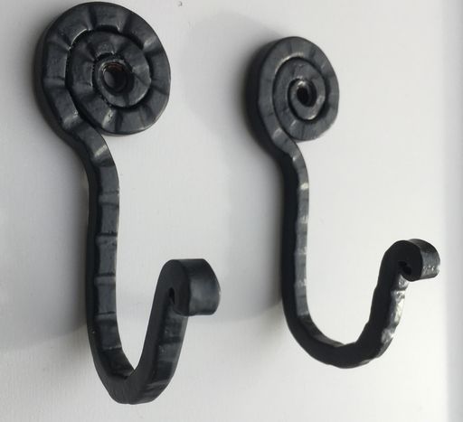 2 Coil Single Door/Robe Hooks