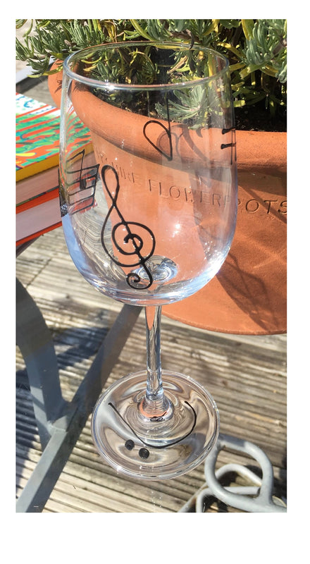 Music Design Gift Wine Glass: