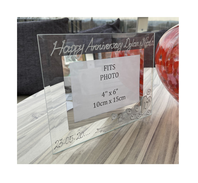 Personalised 10th Wedding Anniversary Gift: Photo Frame Landscape (Flower)