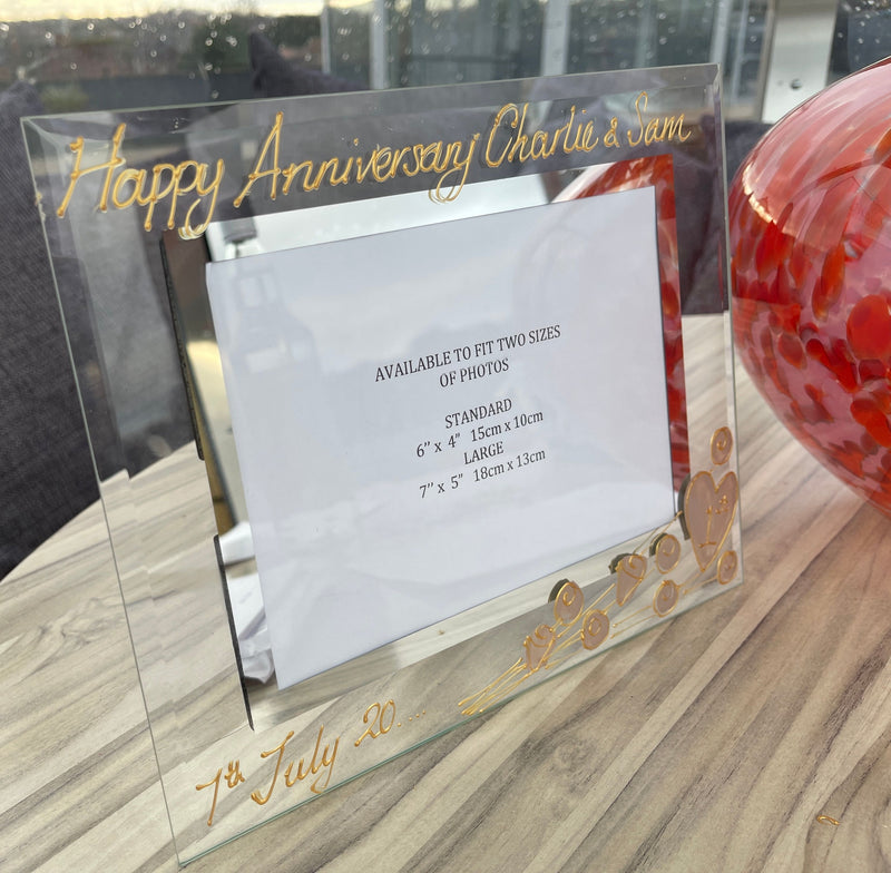 Personalised 1st Wedding Anniversary Gift: Photo Frame Landscape (Flower)