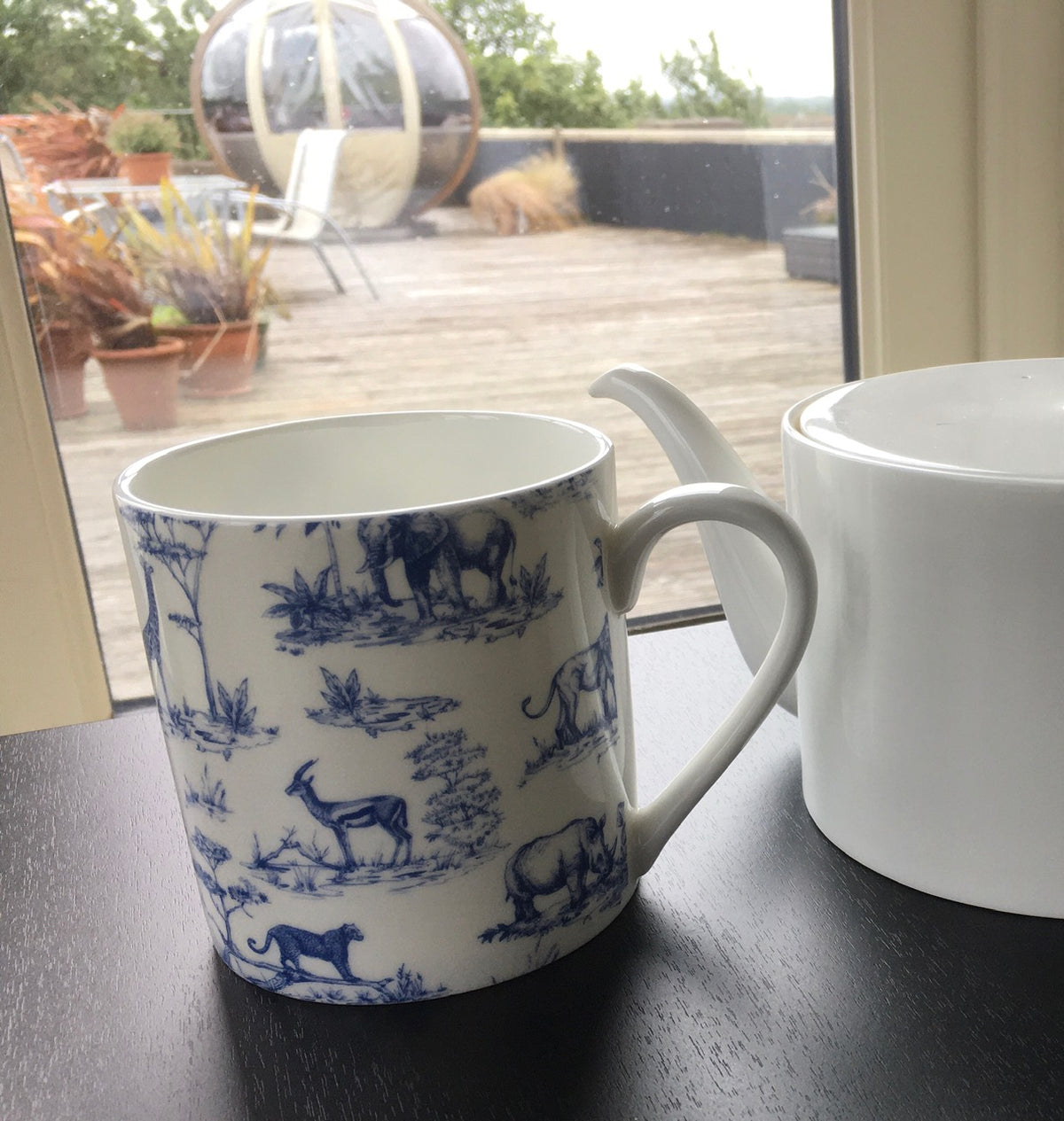 1 pint fine bone  china mug 