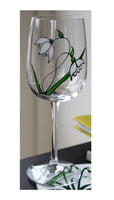 Snowdrop Design Gift Wine Glass: