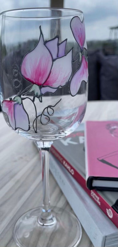Sweet Pea Design Gift Wine Glass: